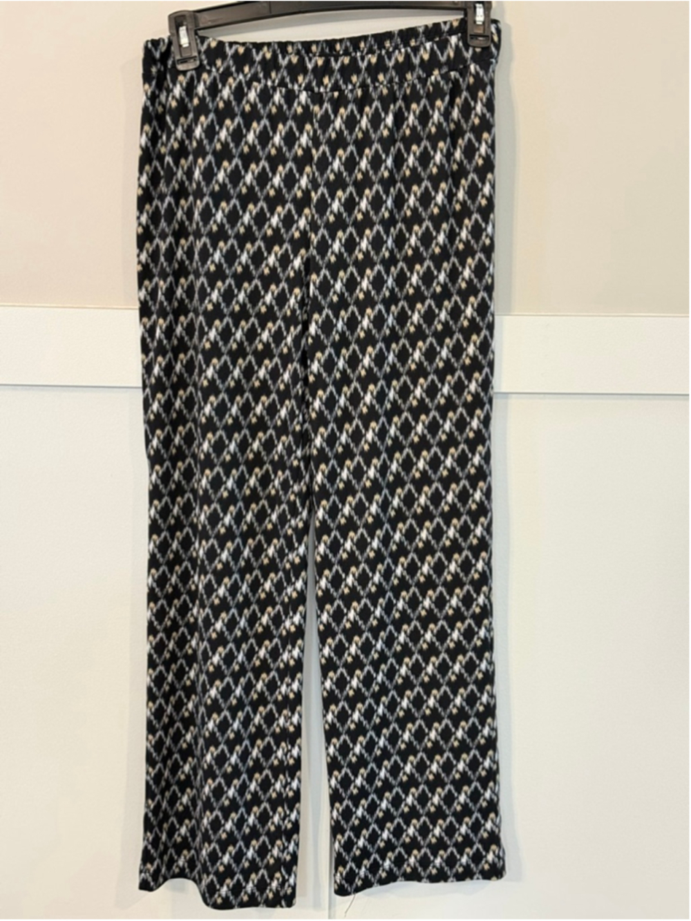 New Directions Petite PM Black Geometric Print Pull On Straight Leg Pants